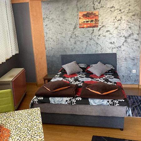 Apartman Aischa Nova Varos Exterior photo