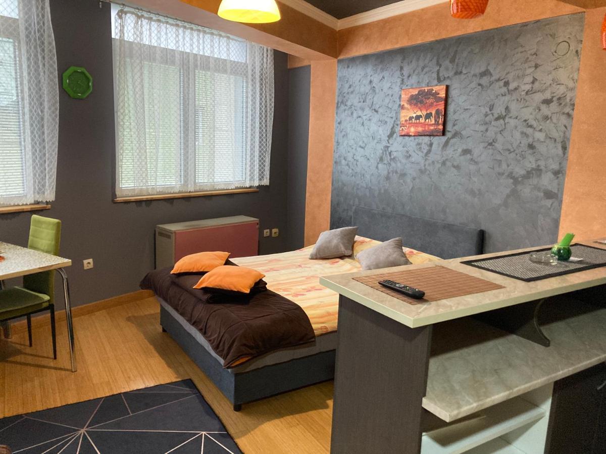 Apartman Aischa Nova Varos Exterior photo