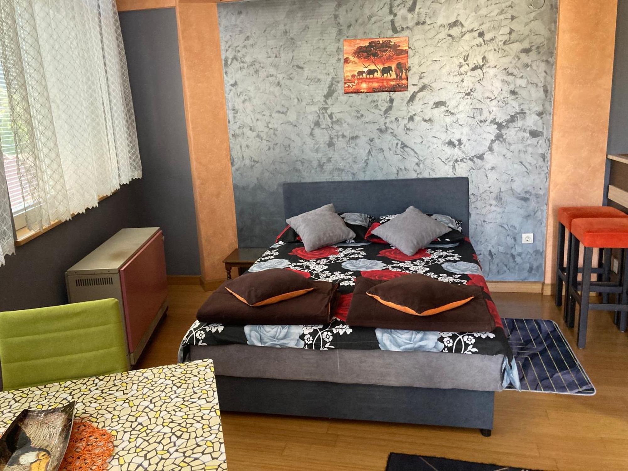 Apartman Aischa Nova Varos Exterior photo