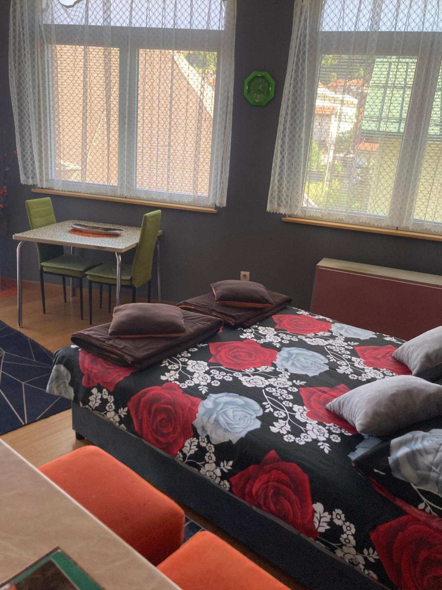 Apartman Aischa Nova Varos Exterior photo